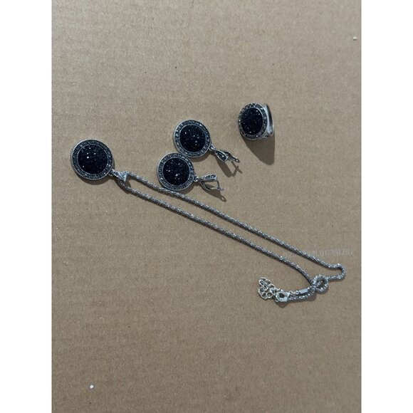 Beonon Black Crystal Jewelry Set – Necklace, Earrings & Ring - Picture 2 of 3